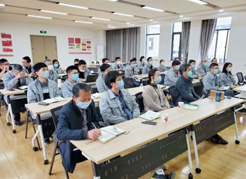 百聯(lián)機械召開(kāi)2020年一季度經(jīng)營(yíng)分析會(huì )